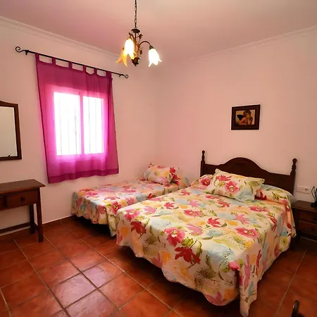 Con Piscina Compartido Solo Familia Prázdninový dům *