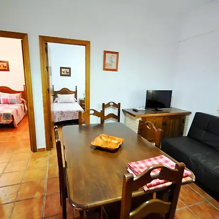Con Piscina Compartido Solo Familia Prázdninový dům
